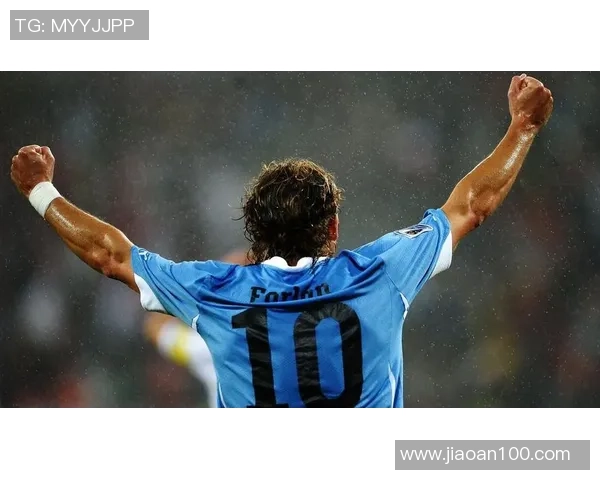 足球明星黑白高清图鉴赏展现他们的风采与魅力